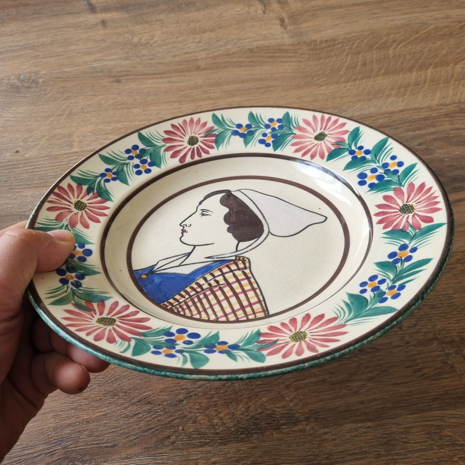 Assiette creuse HB Henriot Quimper Bretagne début XXéme