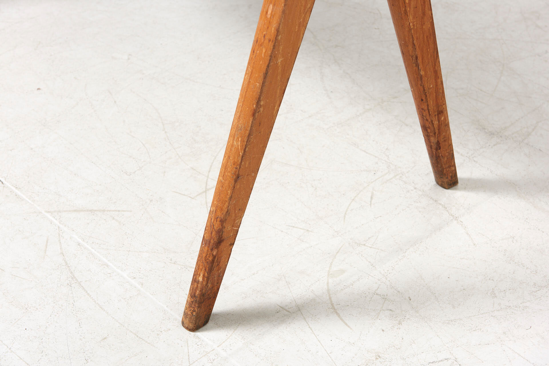 'Hillestak' dining table by Robin Day for Hille, United Kingdom - 1950's