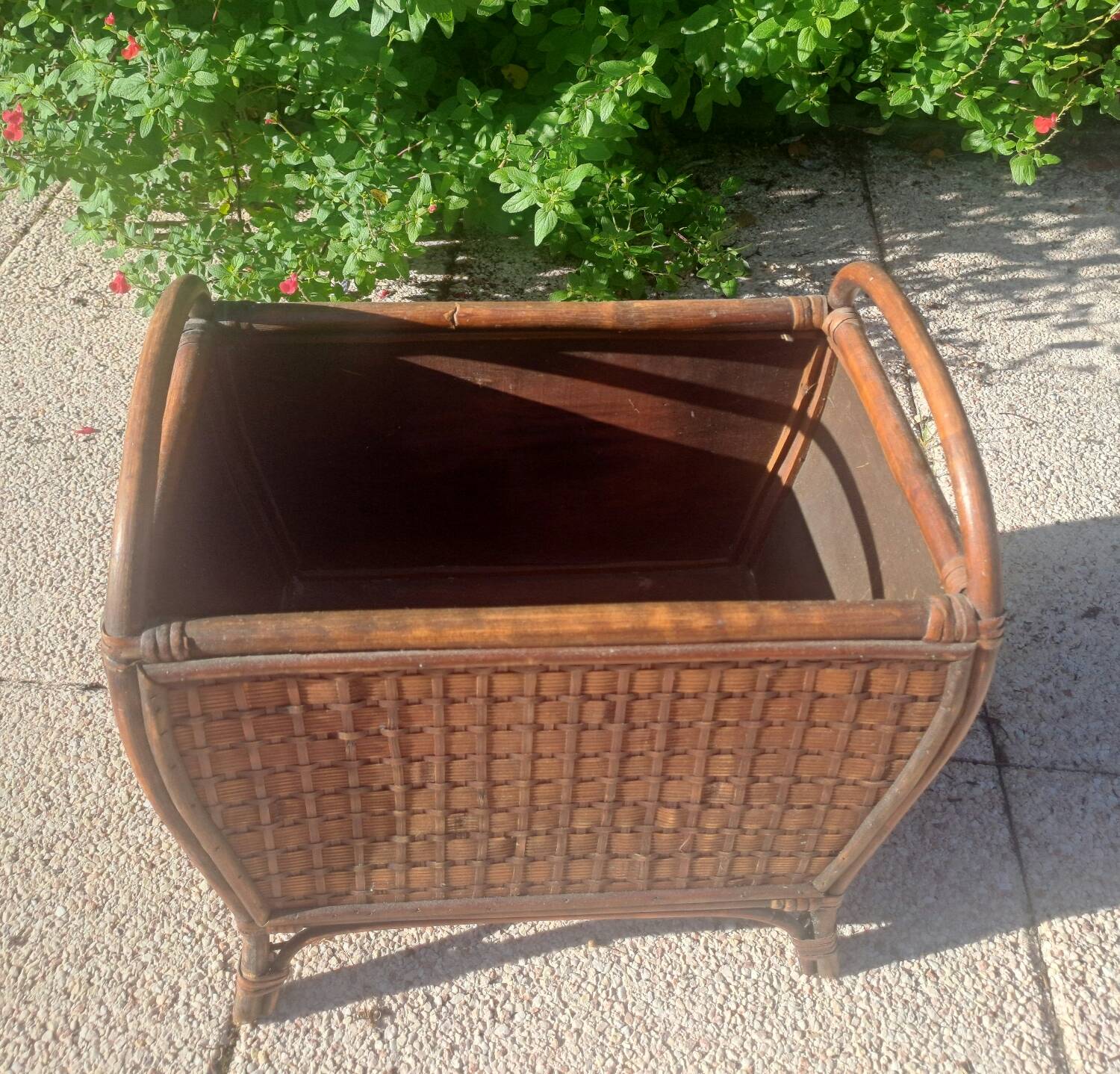 Rattan magazine rack