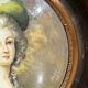 Tableau médaillon, peinture miniature portrait femme au chapeau, " bardi "