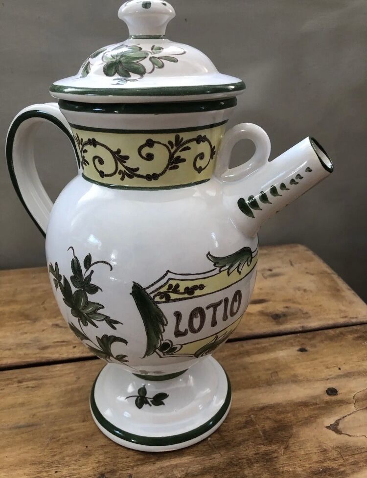 Pot ancien à pharmacie