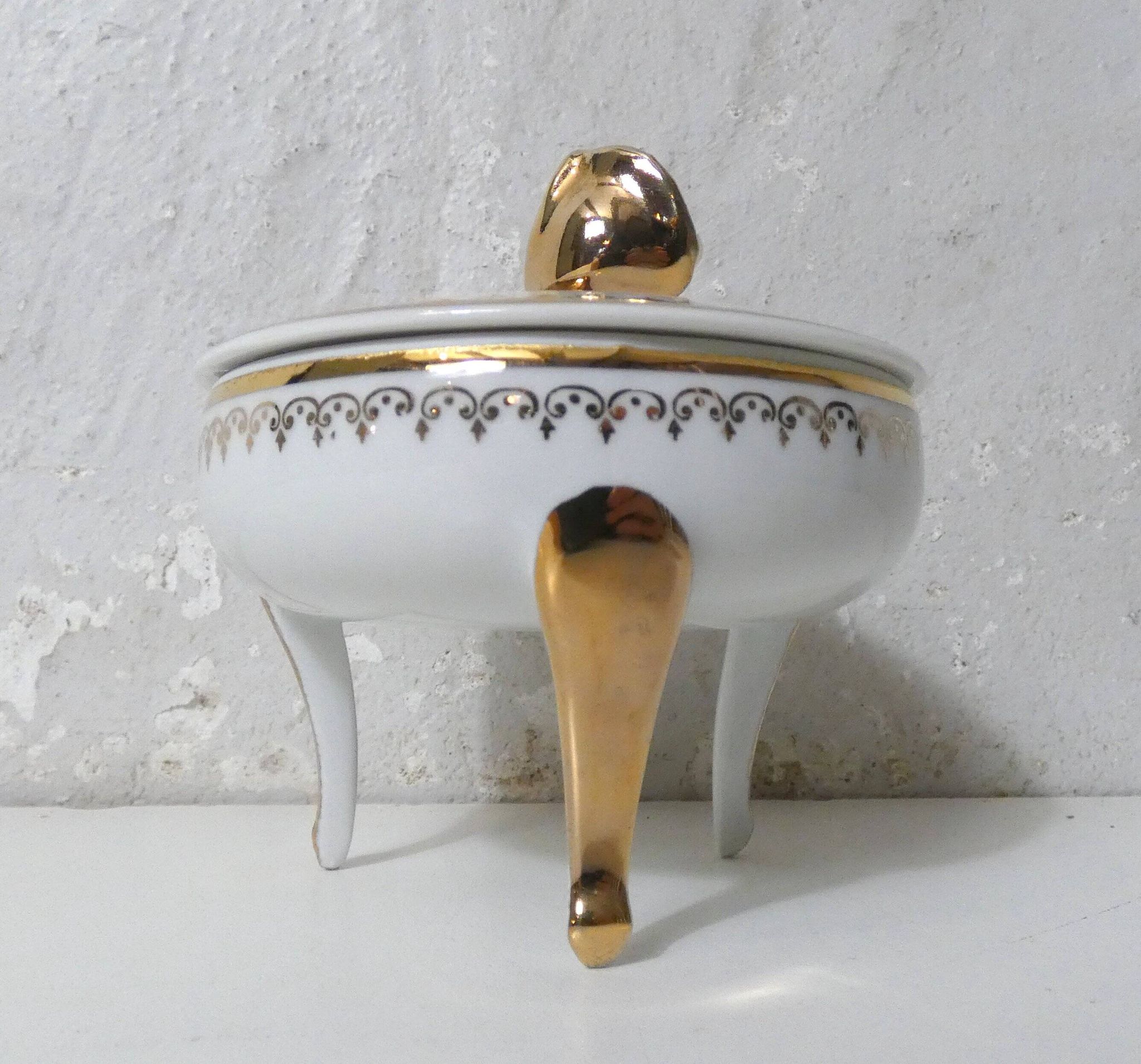 antique sweet jar in white and gold porcelain