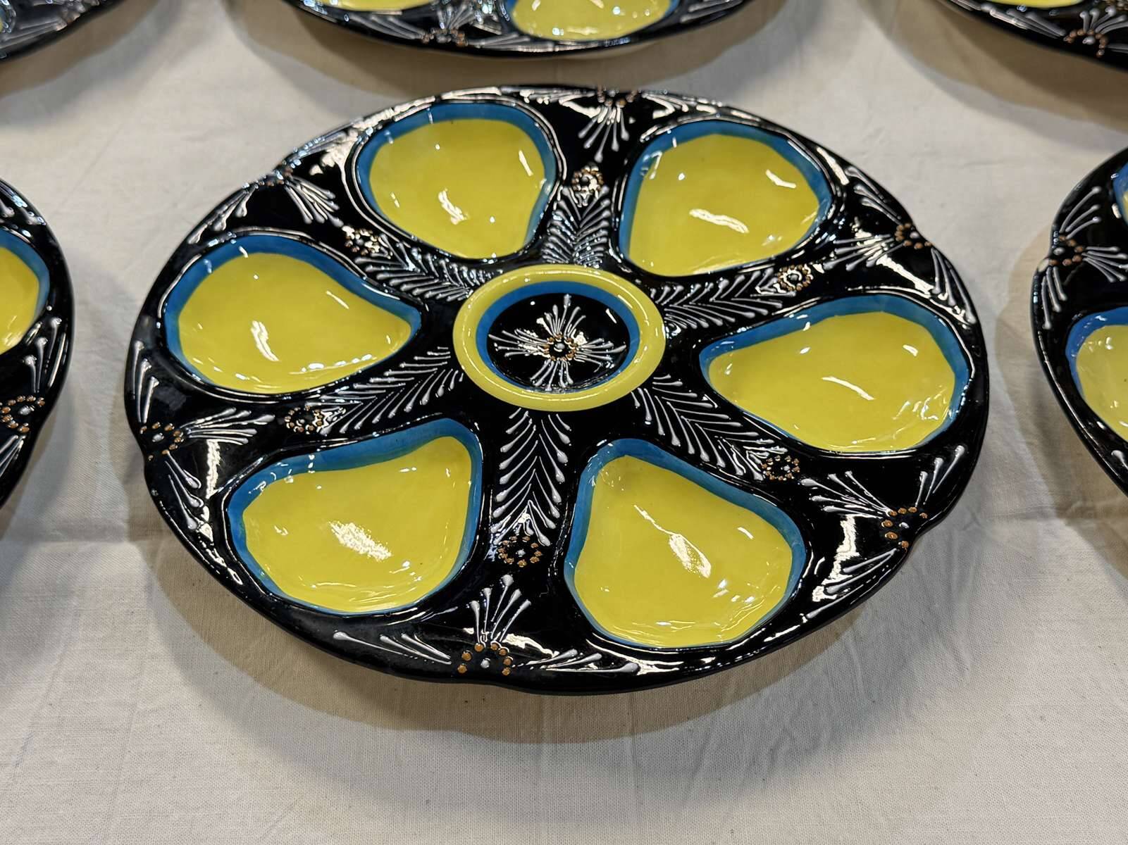 Oyster service in Quimper pottery from the 1950s.