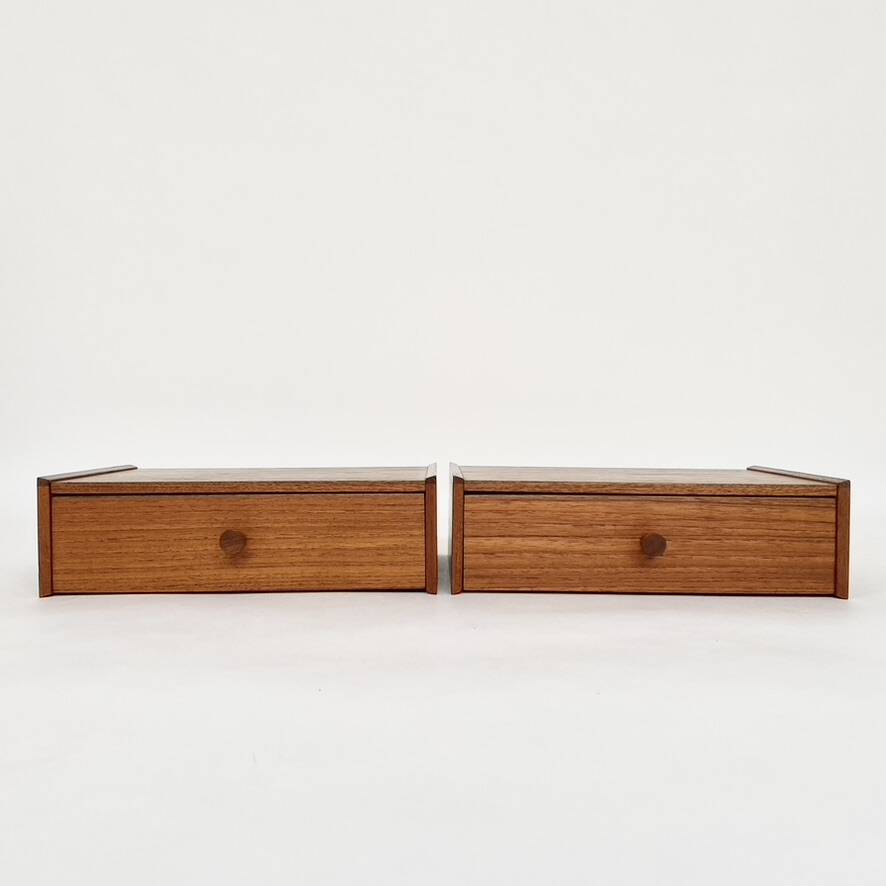 Scandinavian shelf circa 60