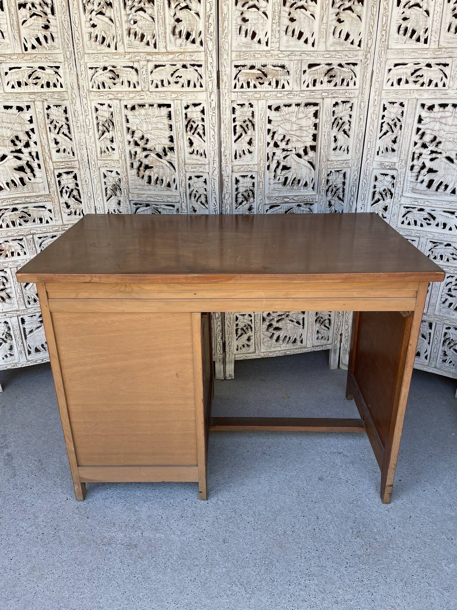 Vintage Desk 1960 / 1970 in Wood with 5 Drawers