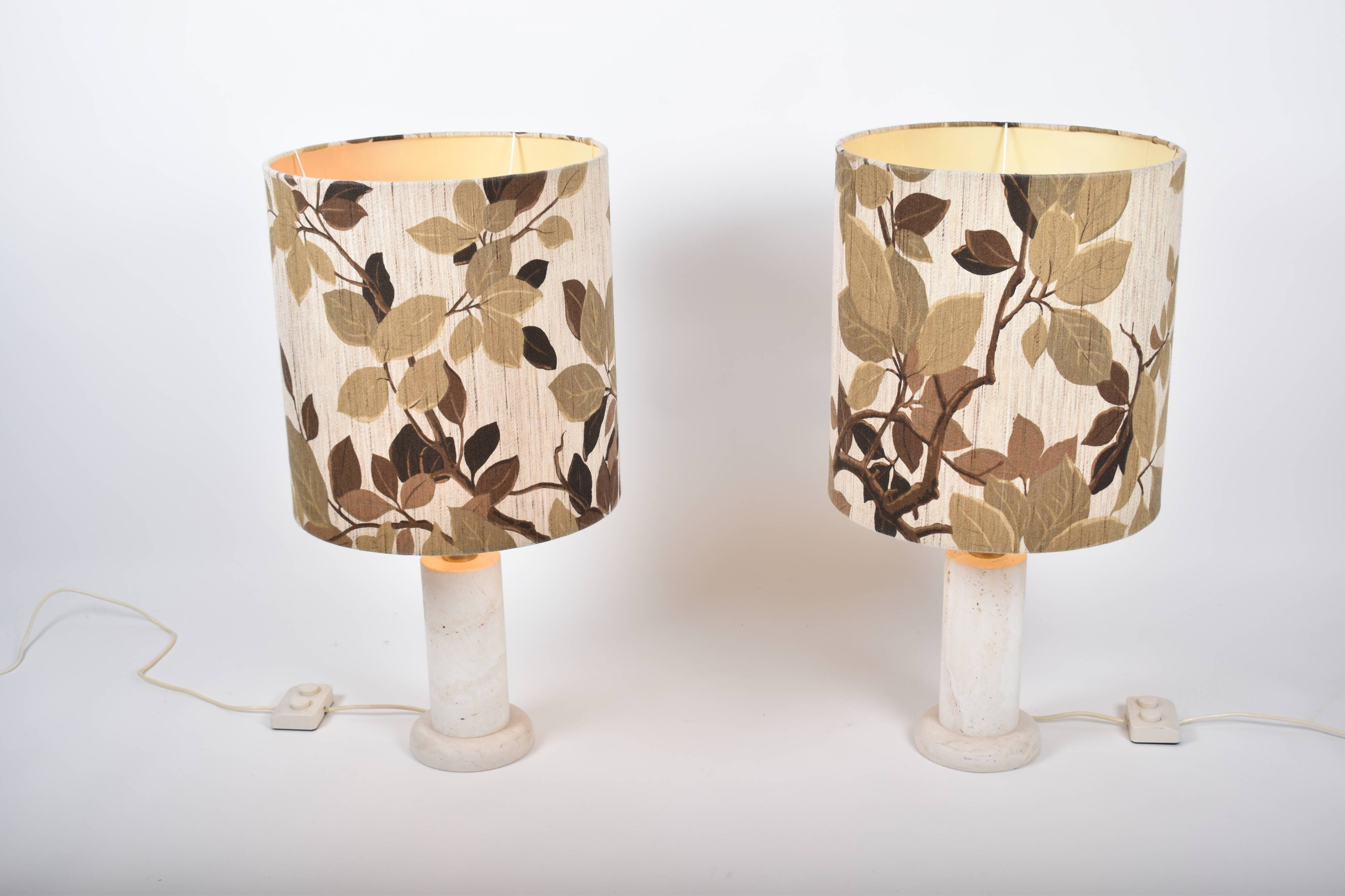 Pair of travertine lamps with three lights, Italy, 1970