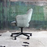 Knoll saarinen executive chair in original textile, swivel base