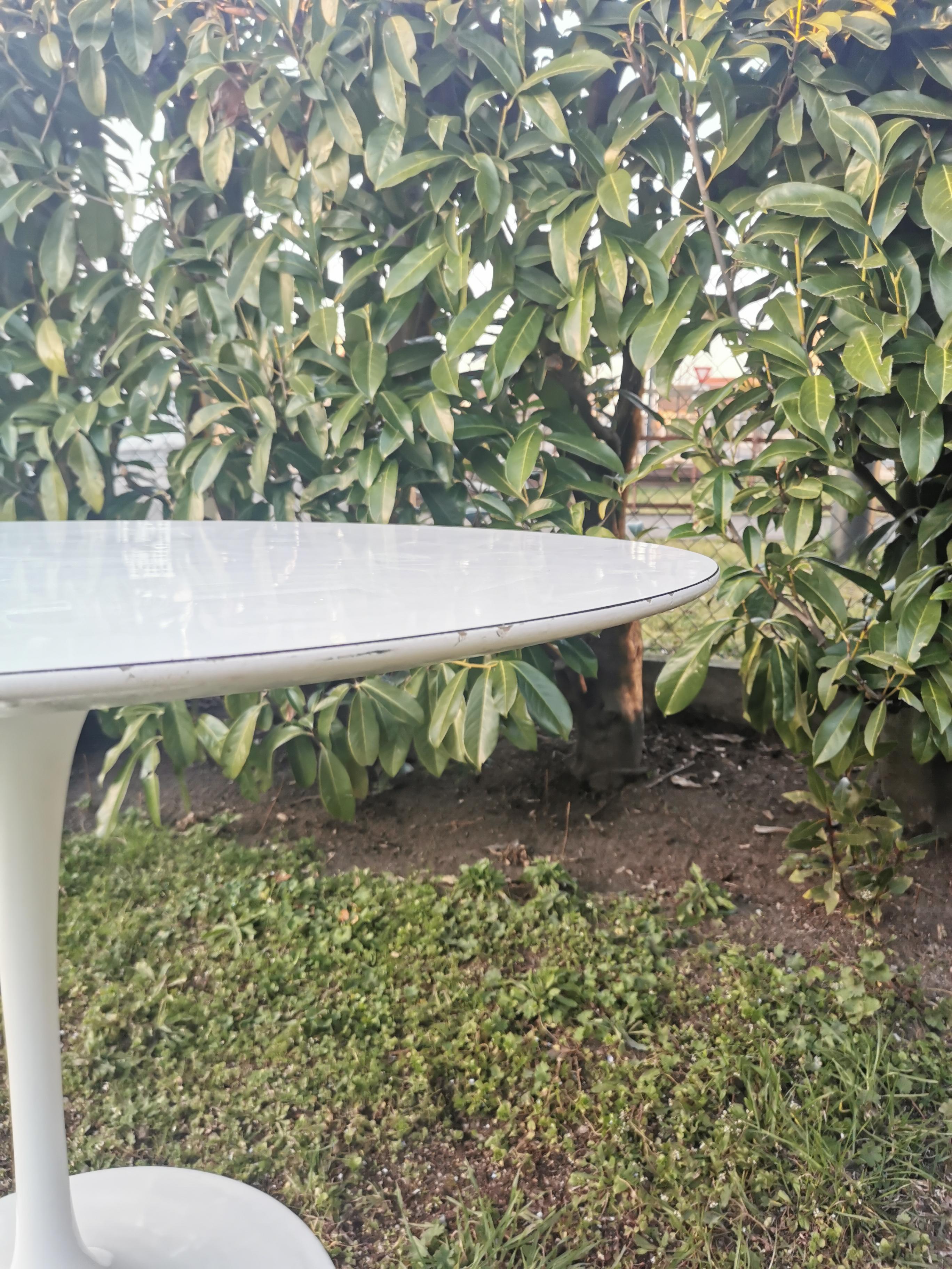 Eero Saarinen tulip table for Knoll