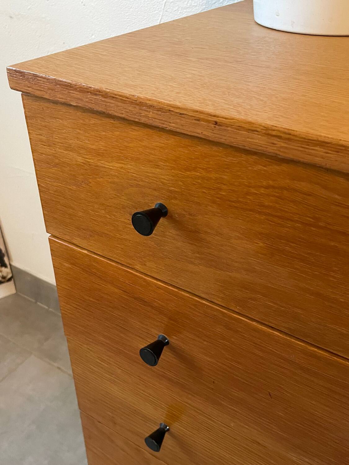 Vintage oak chest of drawers