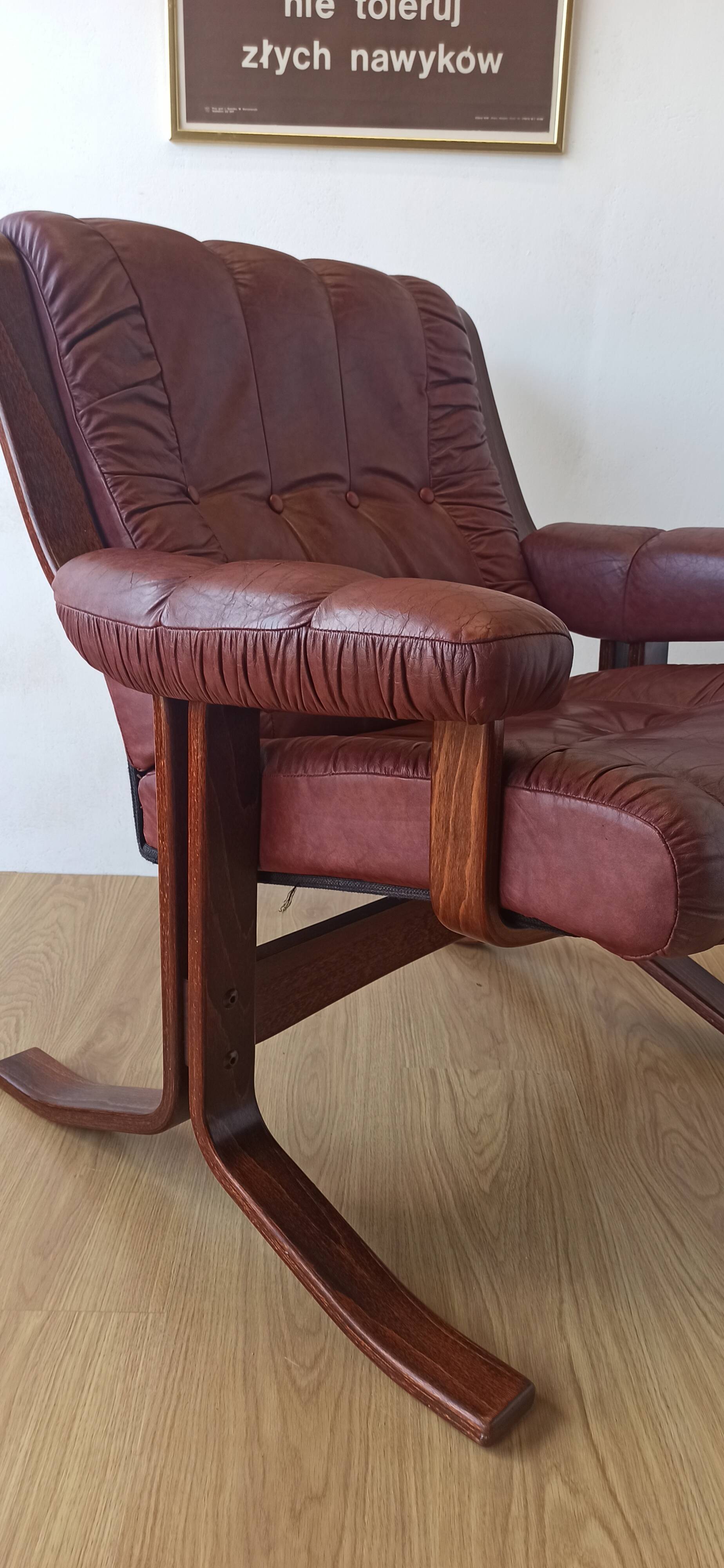 Scandinavian Mid-Century Modern Leather Easy Chair by Ekornes 1970s.