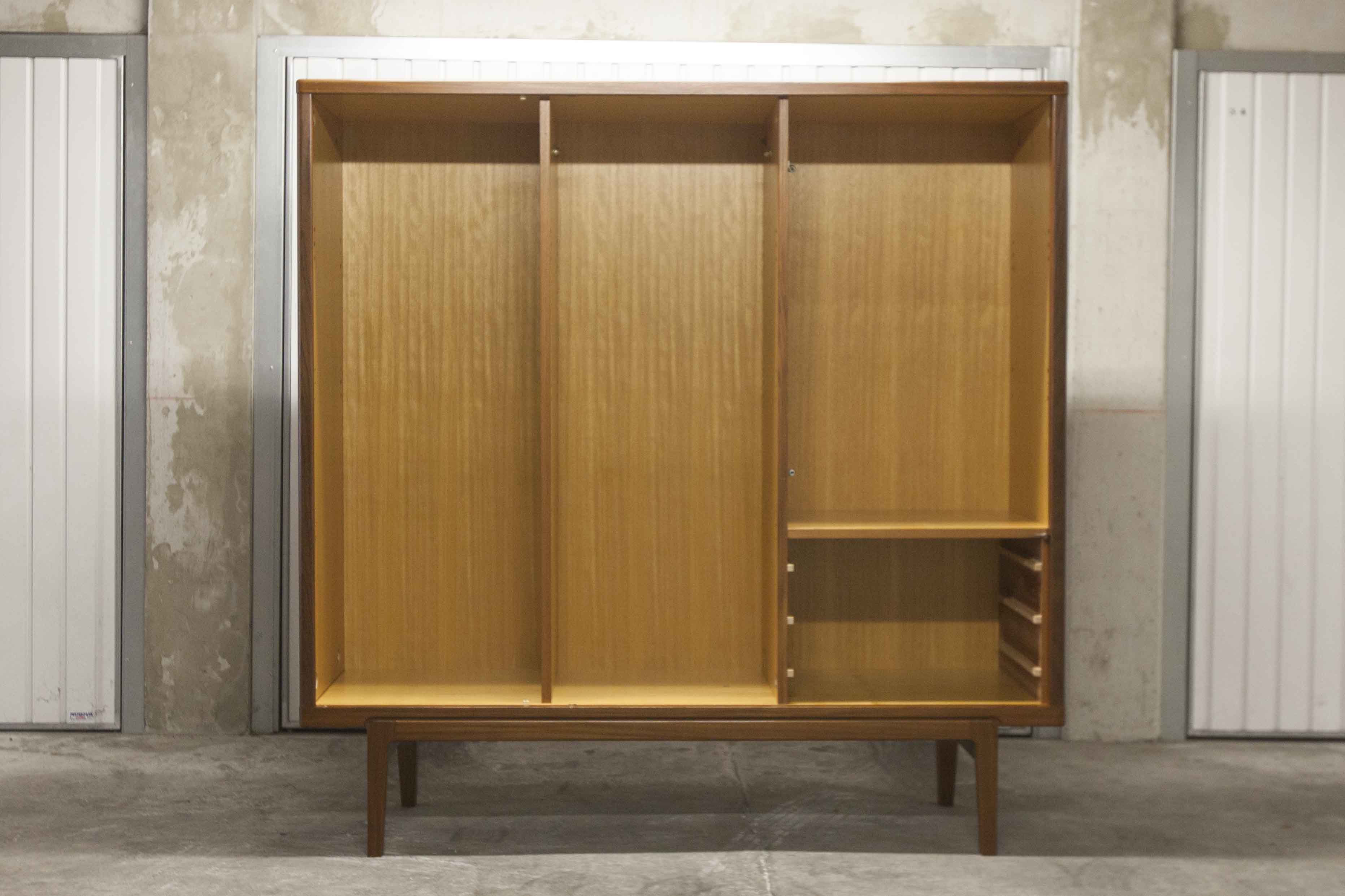 Armoire scandinave en teck 1969 NF Ameublement 202