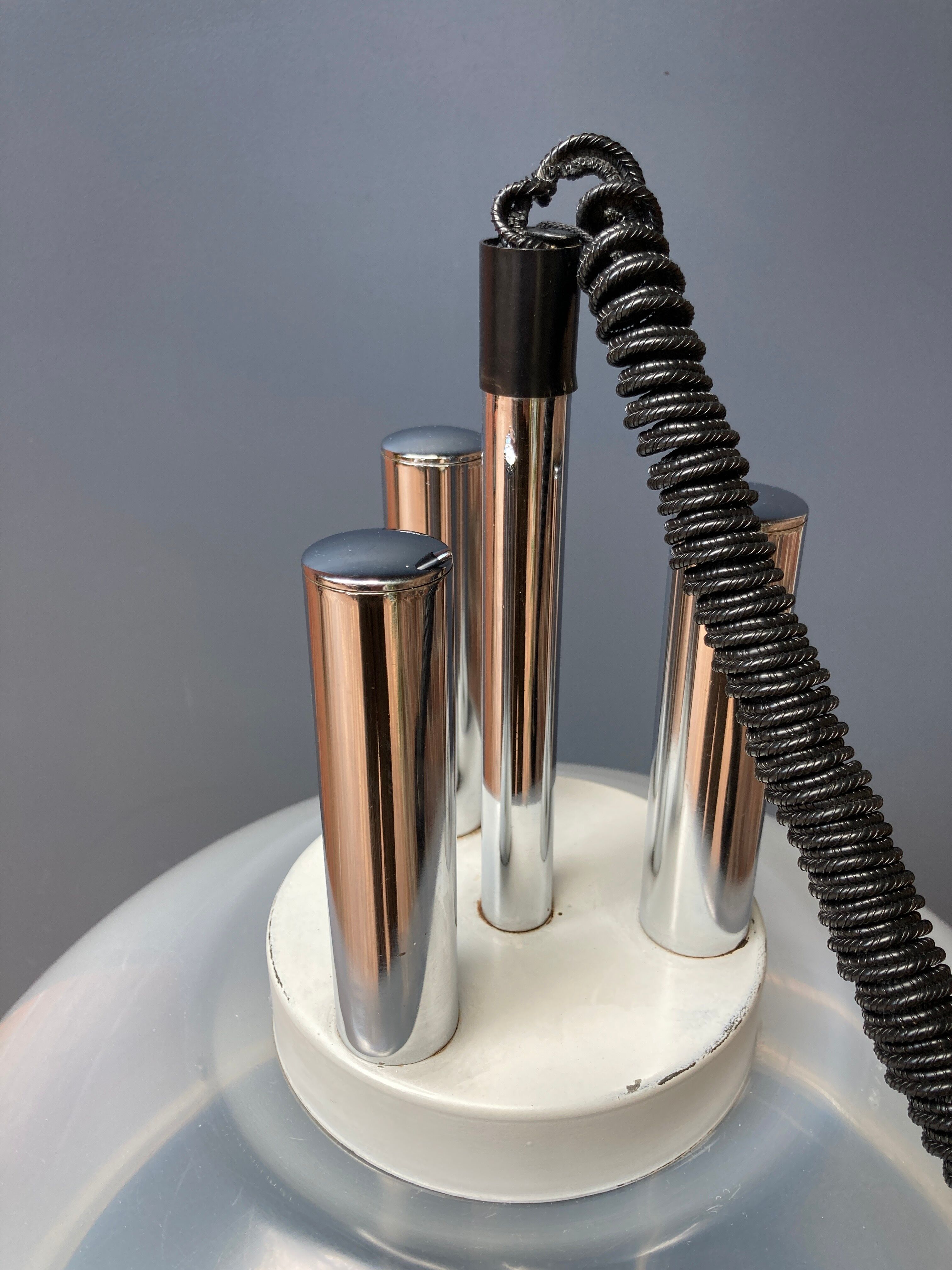 Vintage Italian suspension in rise and down