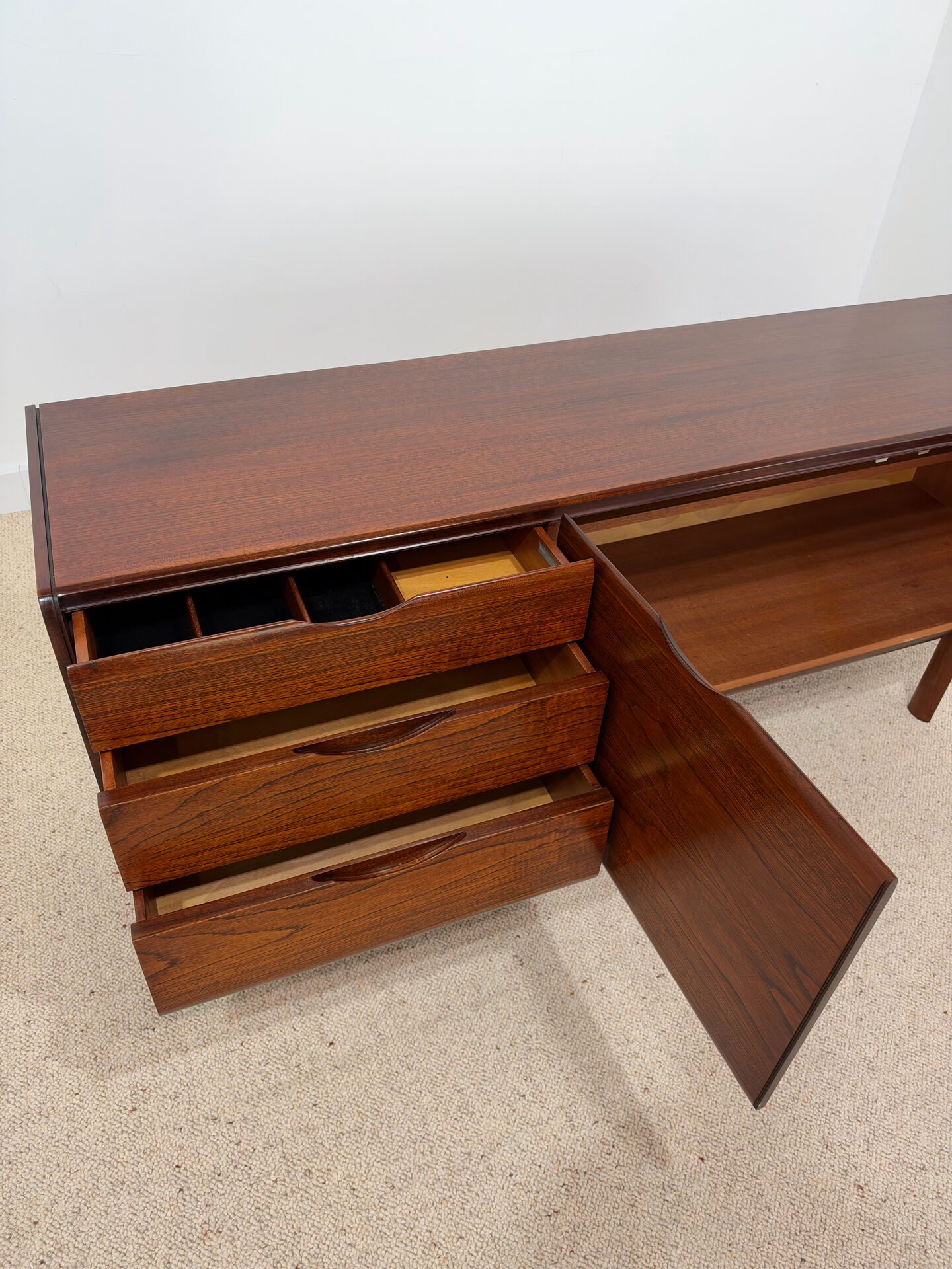 Enfilade in rosewood by White & Newton – 1960s