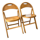 Set of chairs