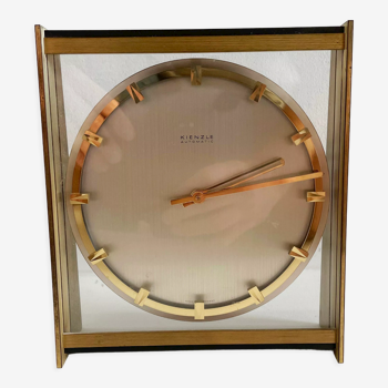 Horloge de table vintage en verre de laiton Hollywood Regency des années 1960 par Kienzle, Allemagne
