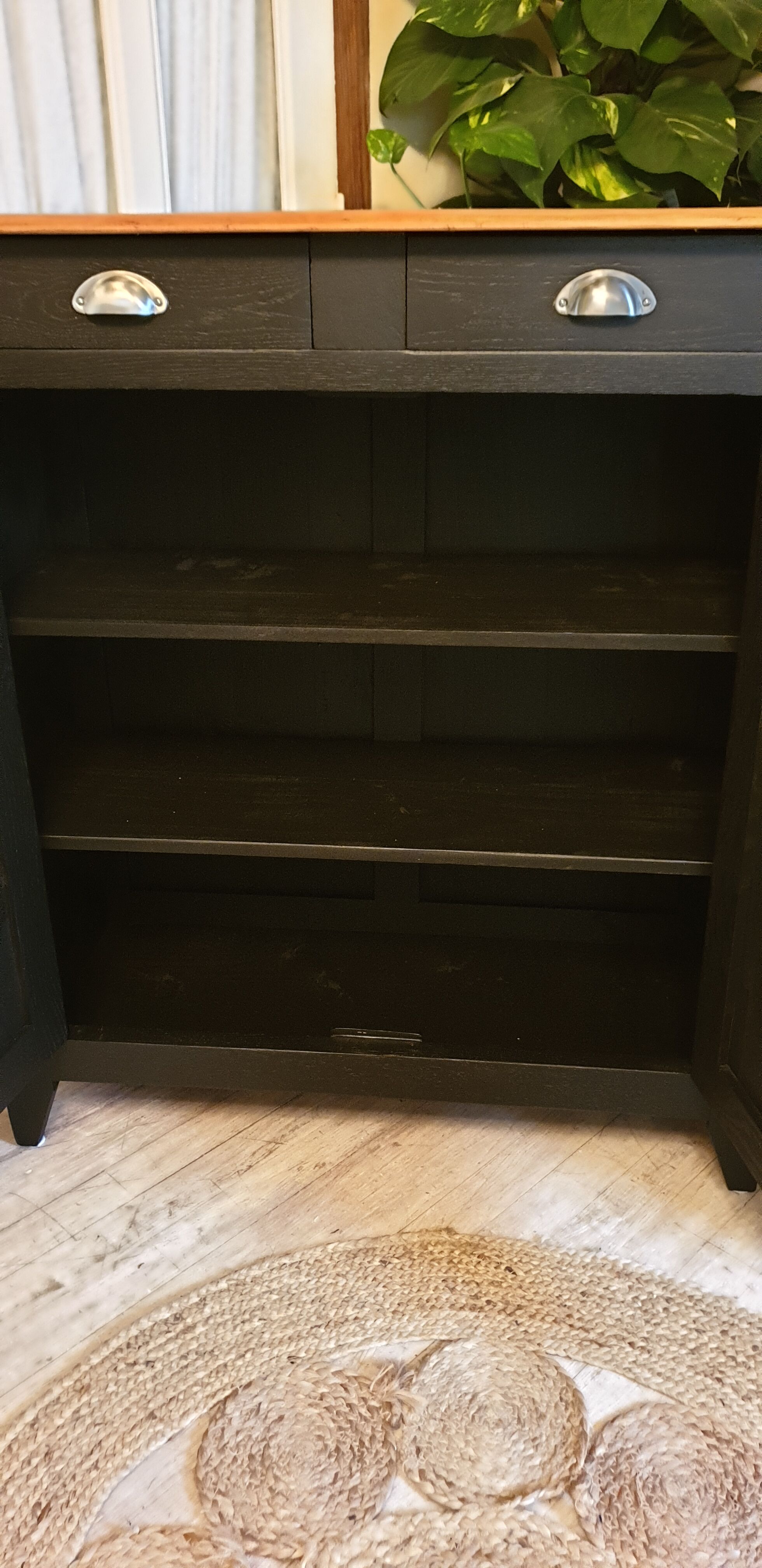 Black Parisian buffet