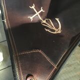 Foldable wooden and leather tripods