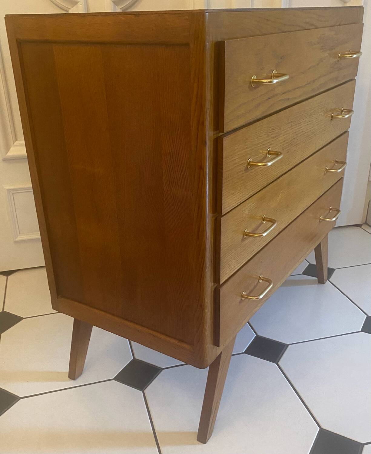 Commode vintage pieds compas