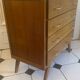 Commode vintage pieds compas