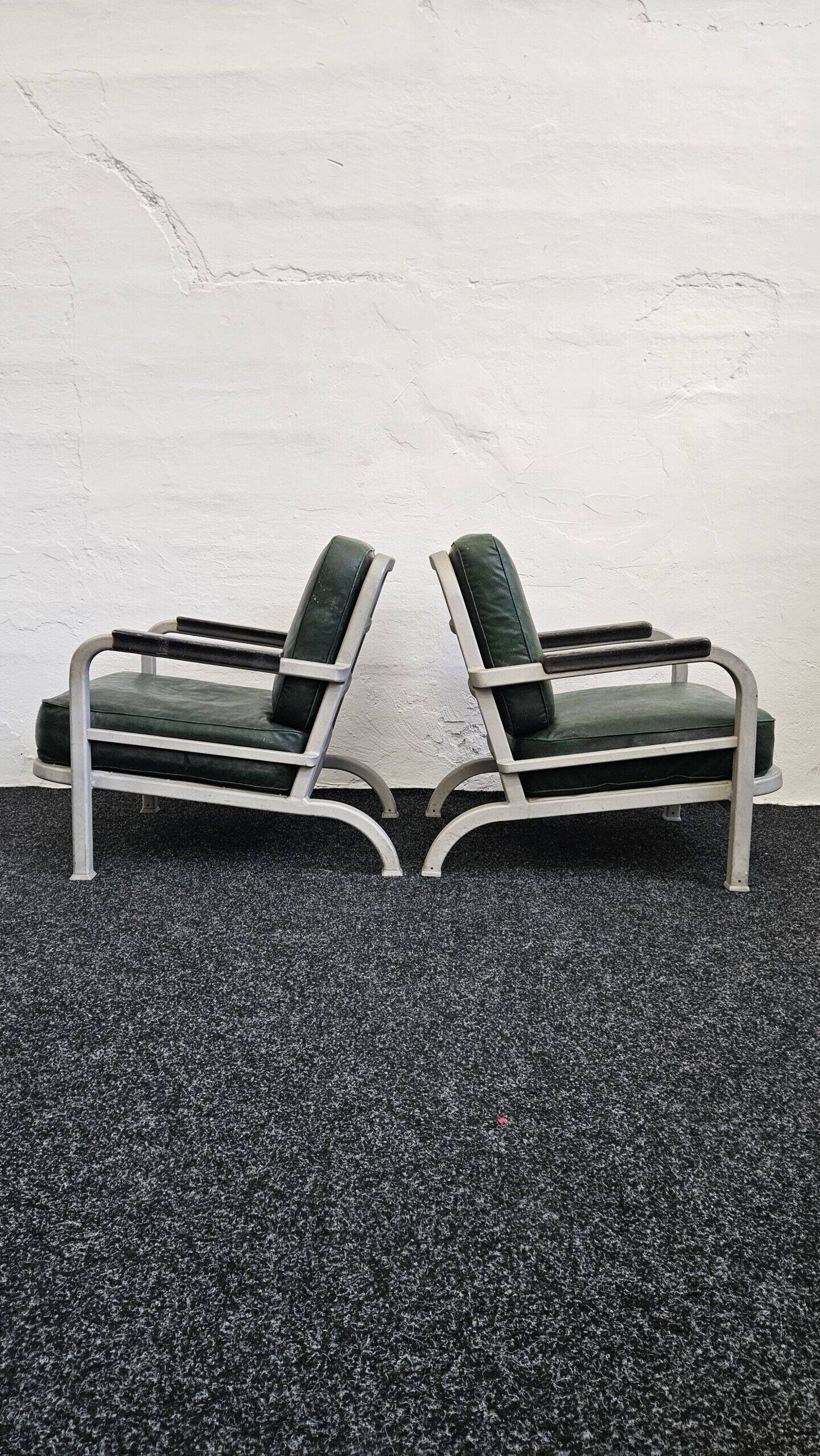 Mid century US Army Aluminium  Sofa and Armchairs by Hans H. Hunnebeck,1953