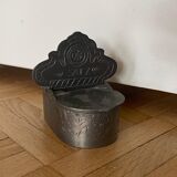 Saliere et poivrier en etain