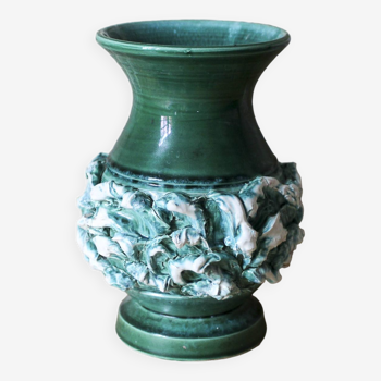 Ceramic vase with slip decoration