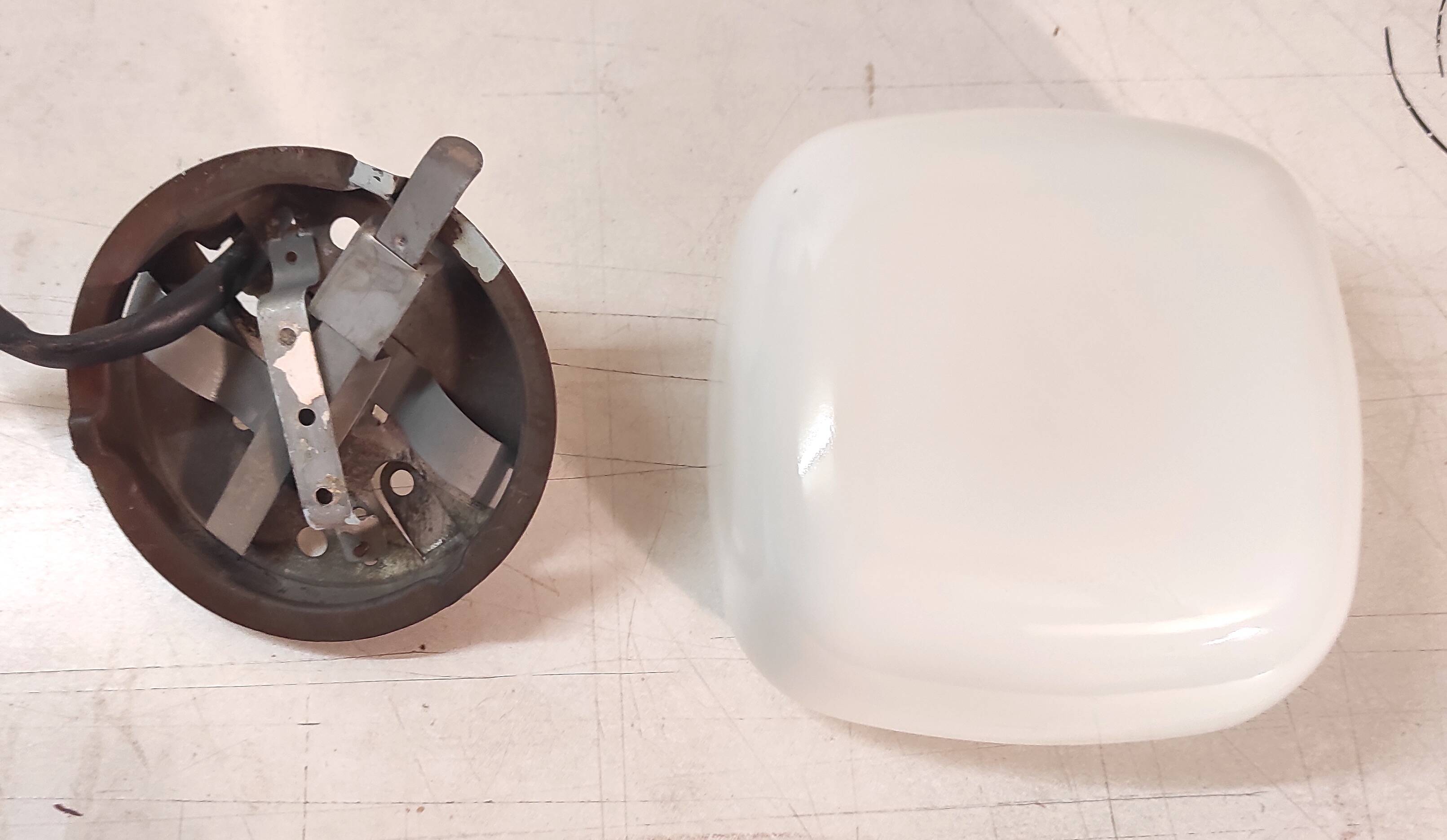 Ceiling light, square wall lamp in opaline, mid-20th century.