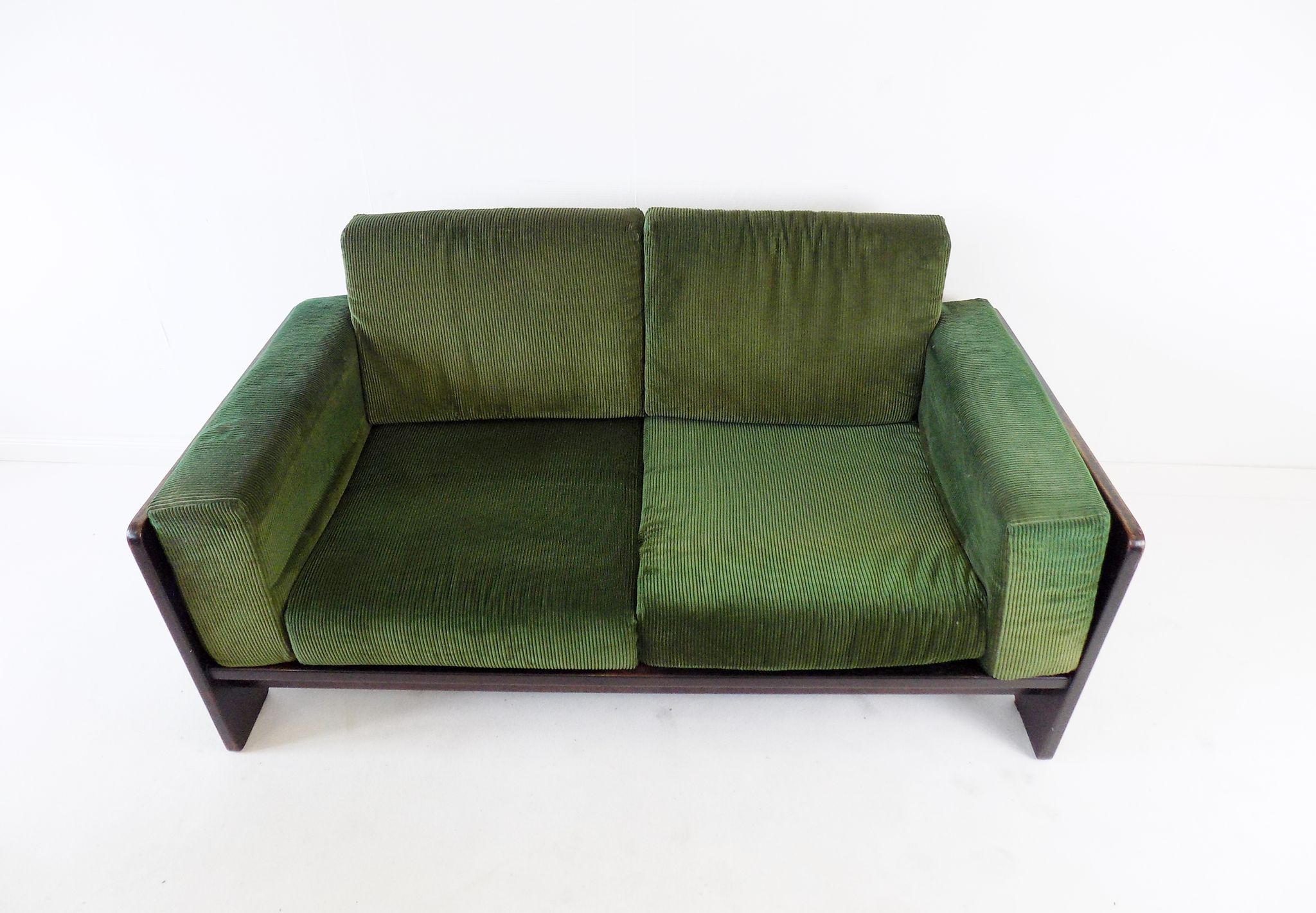 Bastiano 2 seater cord sofa by Afra & Tobia Scarpa, Gavina / Knoll
