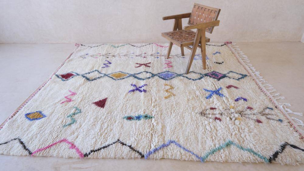 Modern Moroccan Rug - 275 x 245 cm