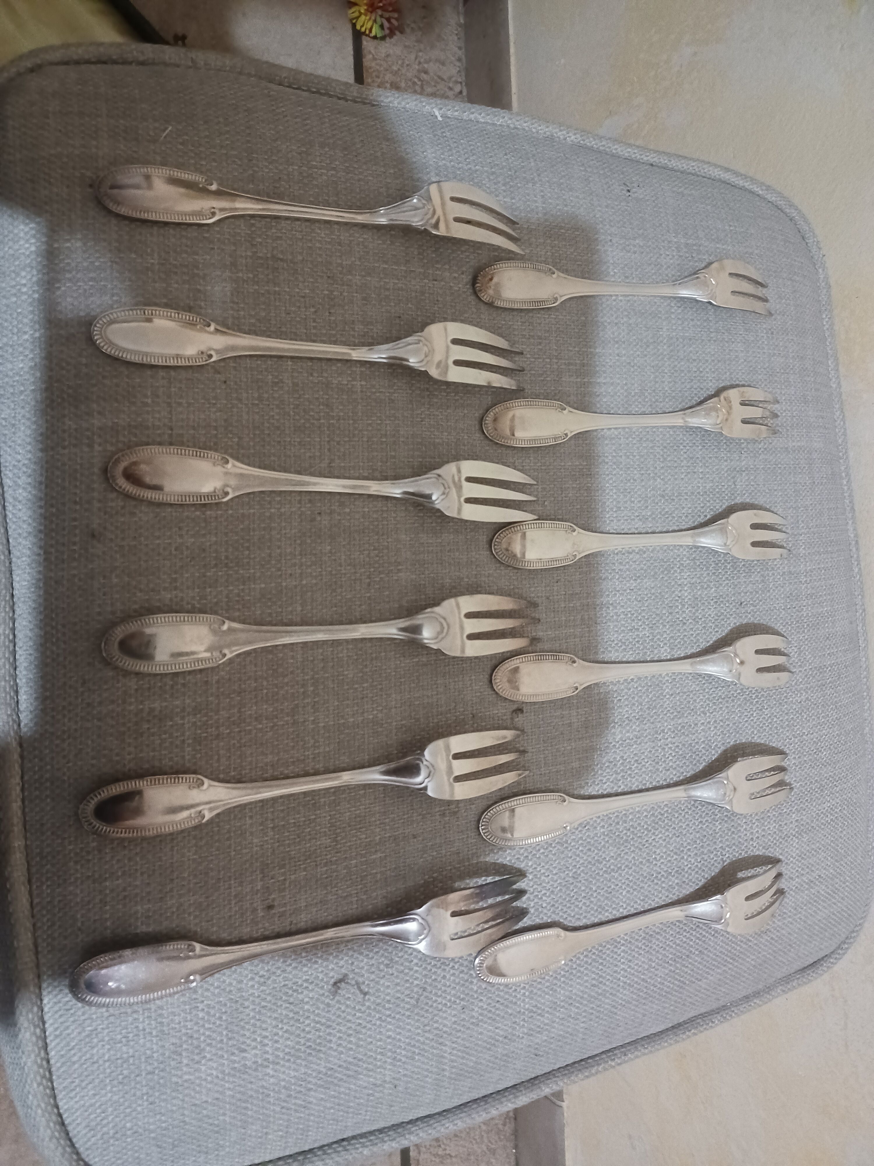 Cake forks