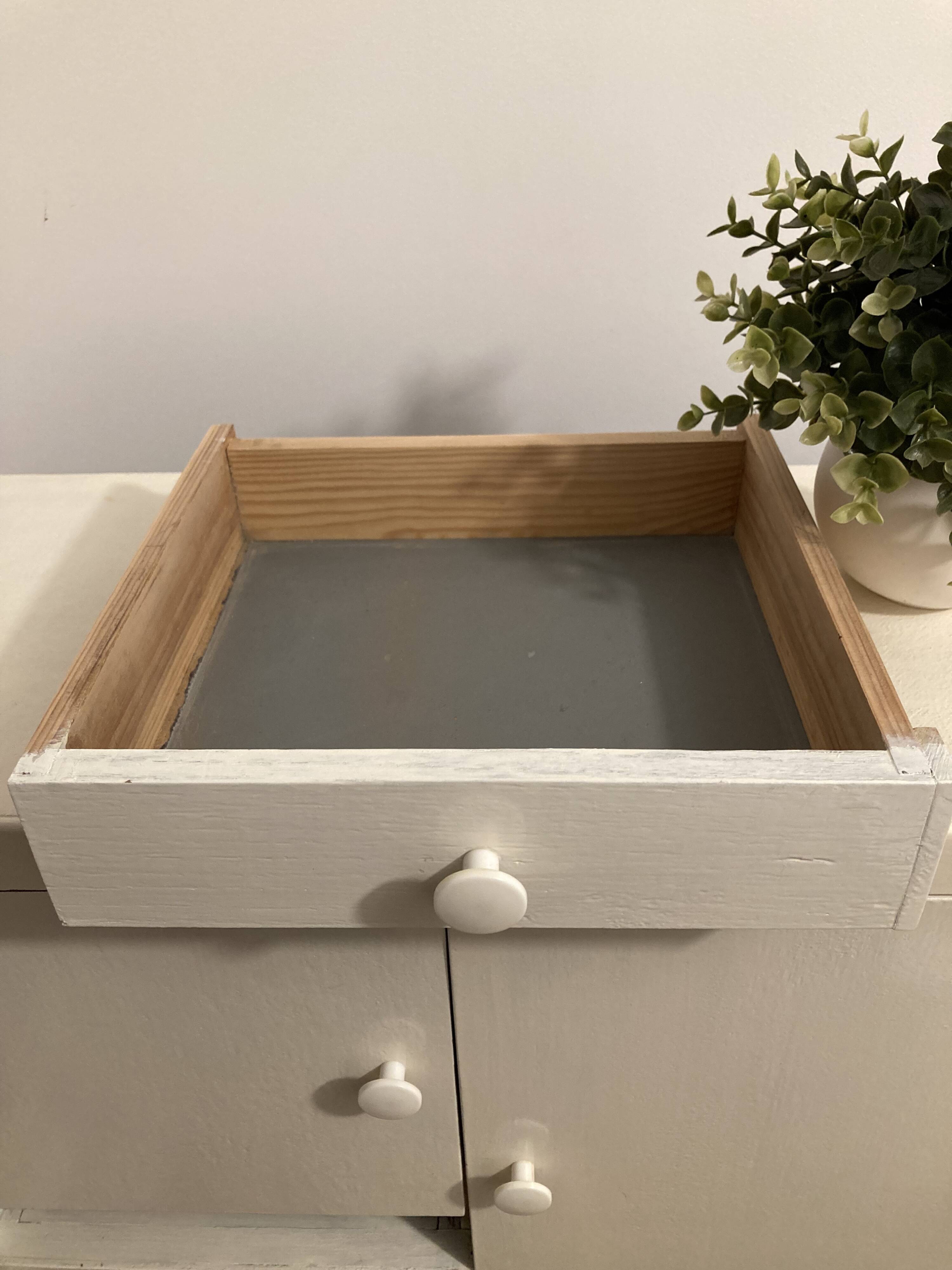 Medicine cabinet from the 50s/60s