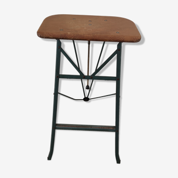 Vintage industrial tabouret