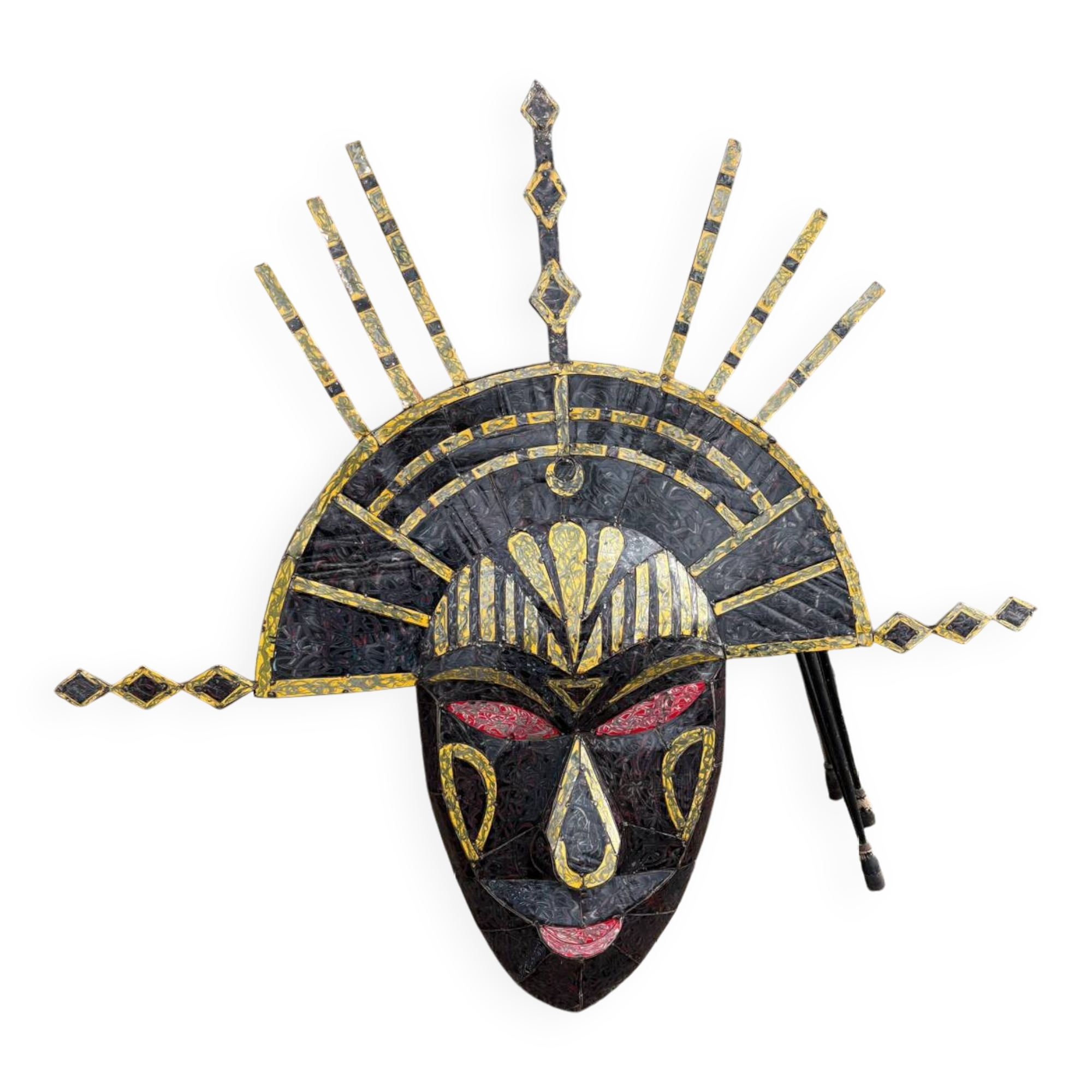 Grand masque ornementale africain en tôle