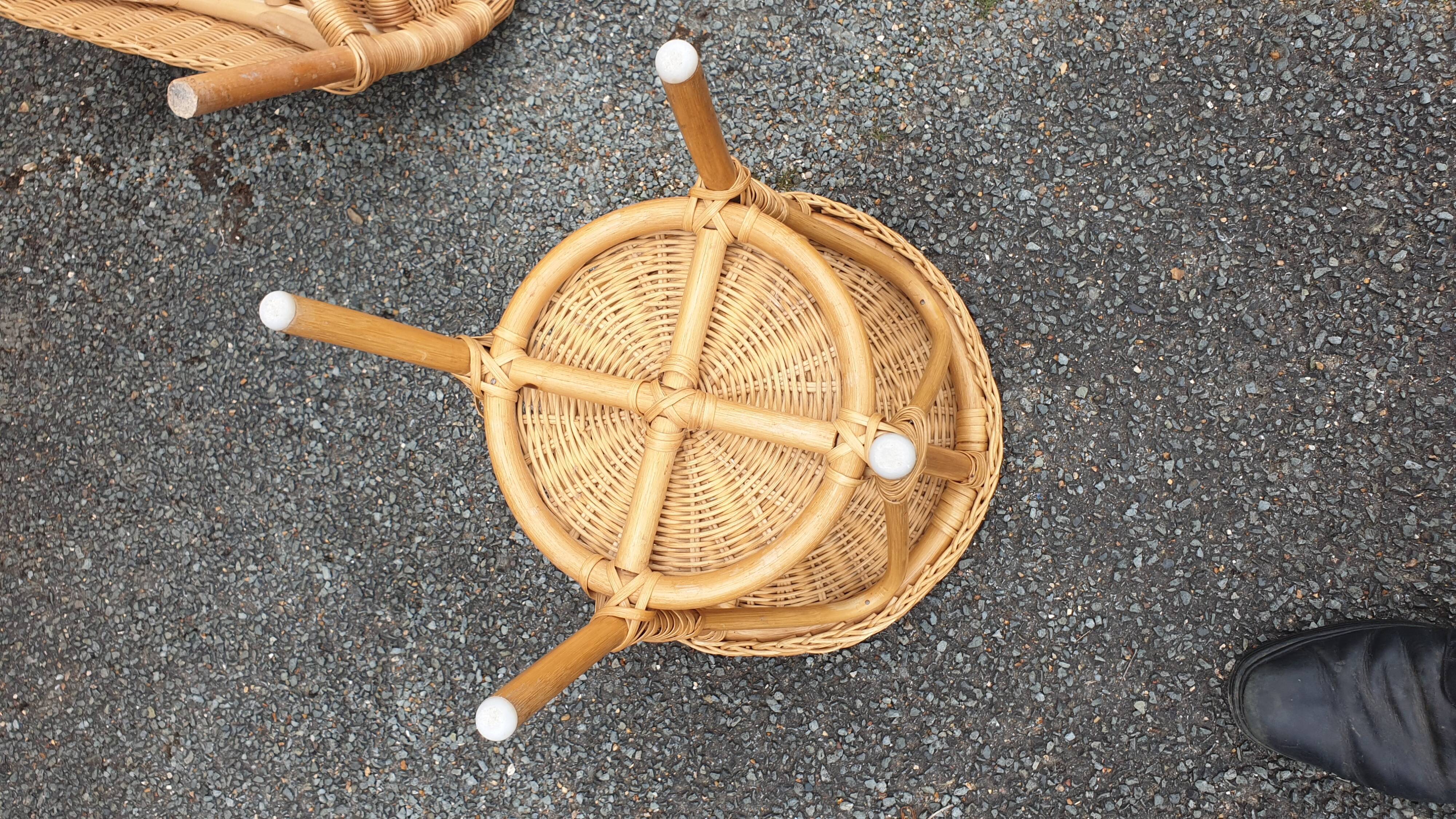 Rattan lounge for children