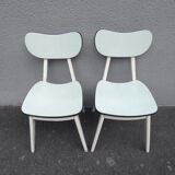 2 chaises en formica vert d'eau