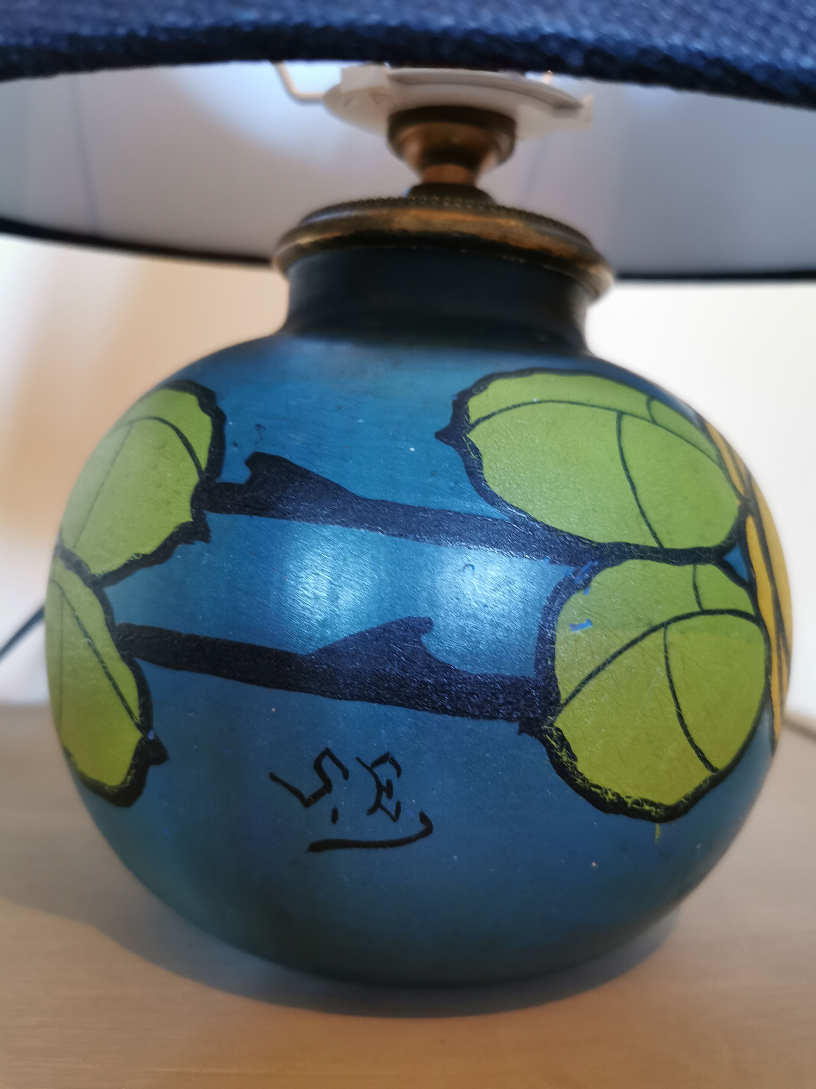 Art Deco painted ceramic globe lamp