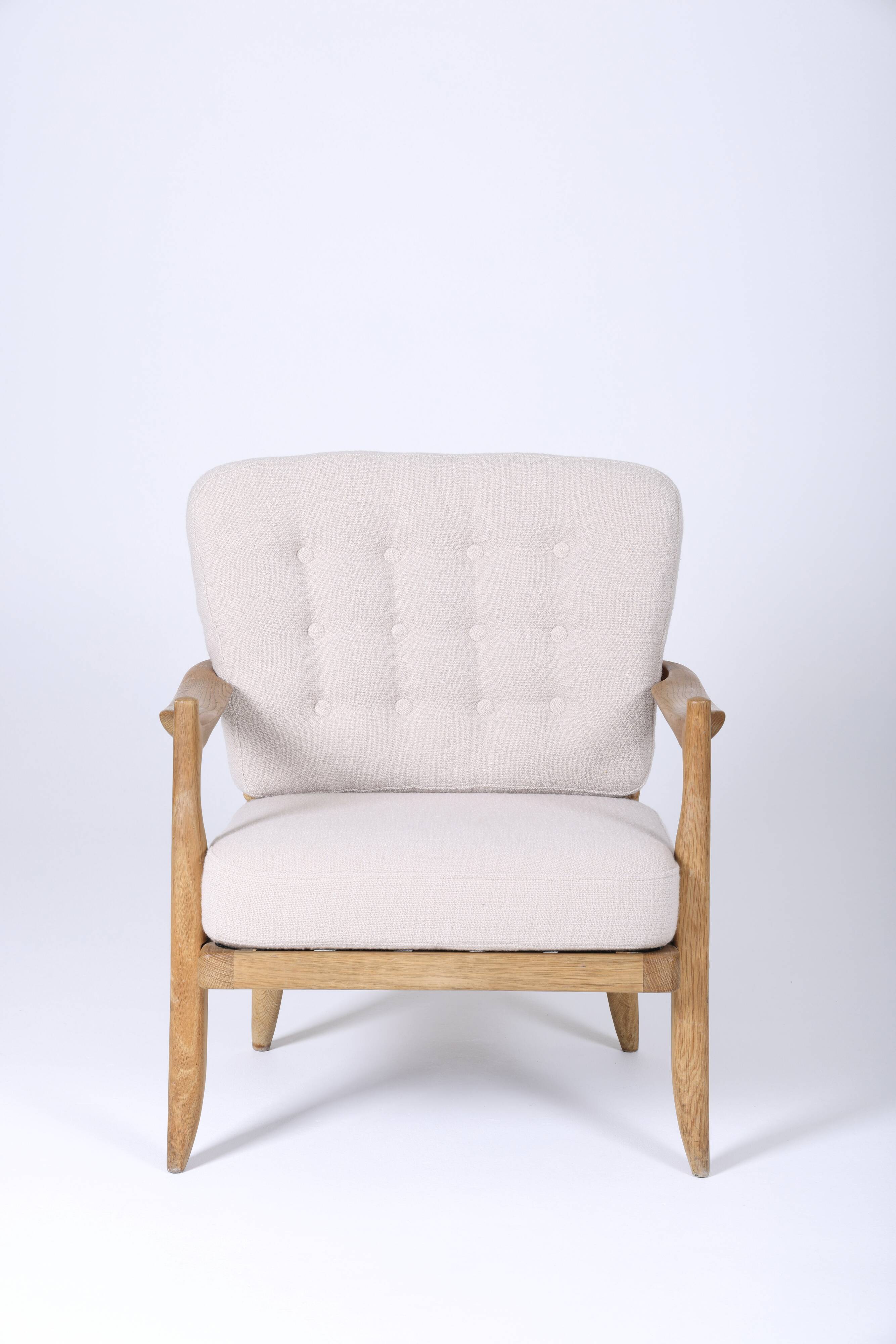 Fauteuil "Tricoteuse" en chêne par Guillerme et Chambron, 1960s, France