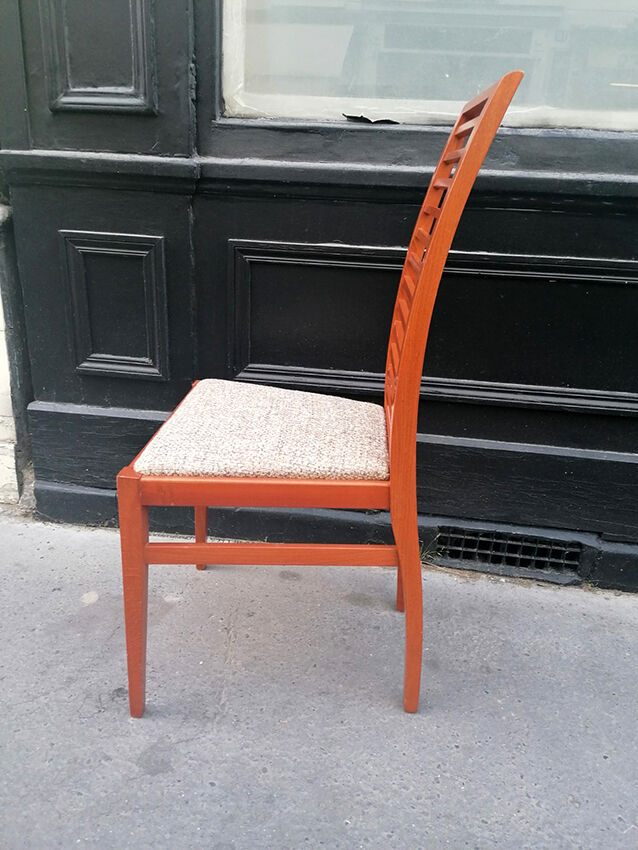 Four wooden chairs, Cinna 2000