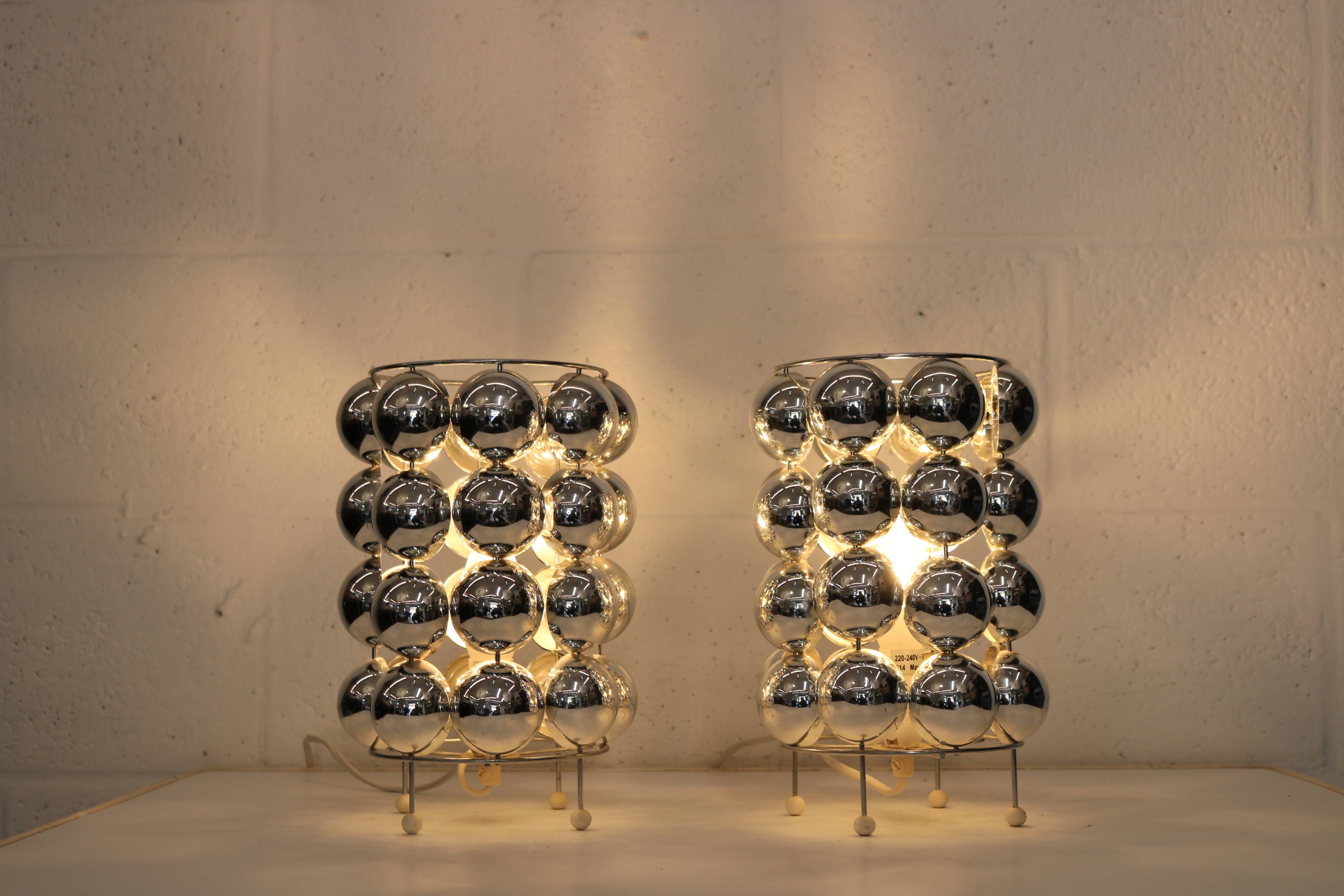 Pair of  Kare design table lamps model 62455 with chromed plastic bubbles