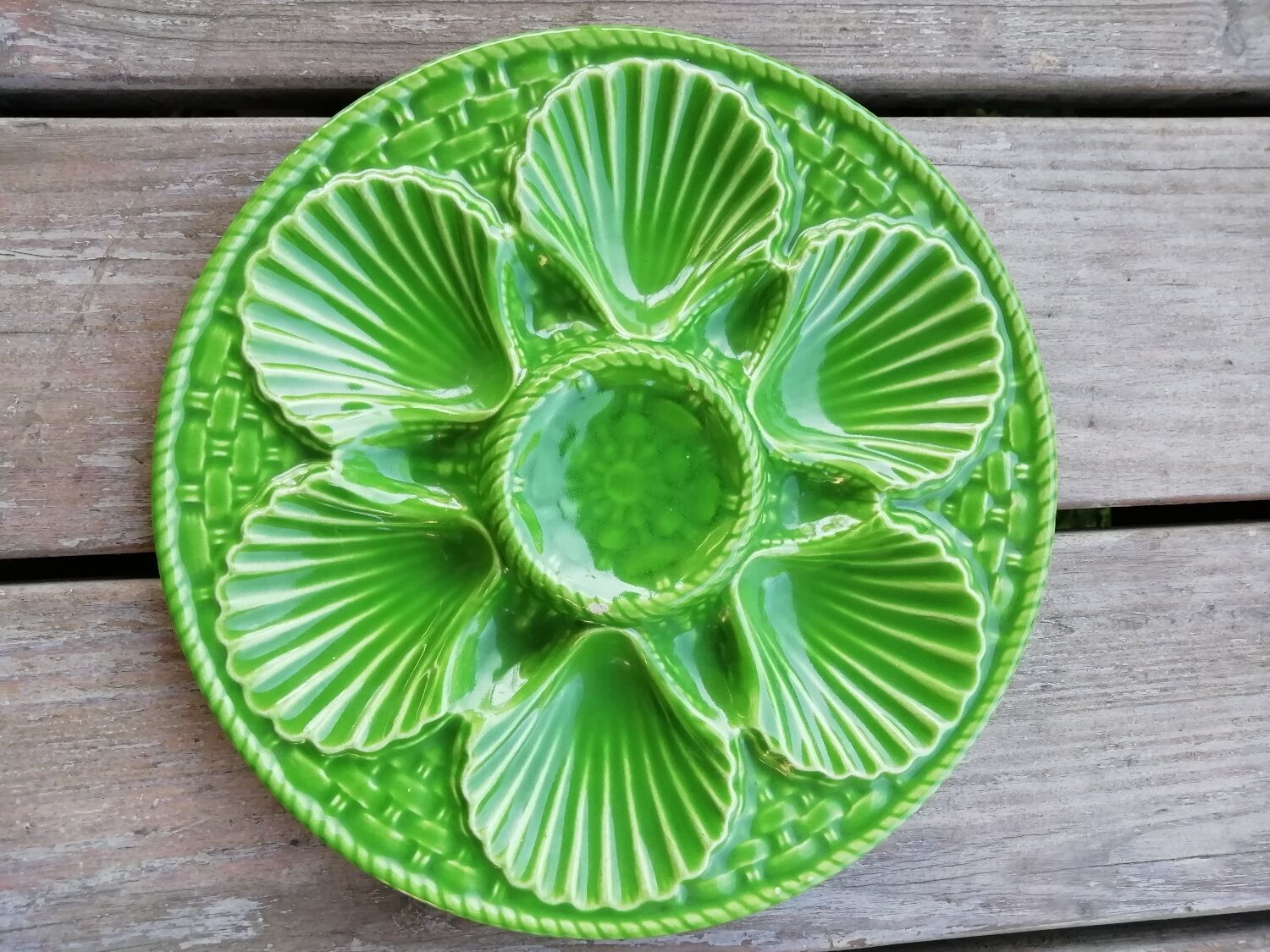 Series of oyster plates