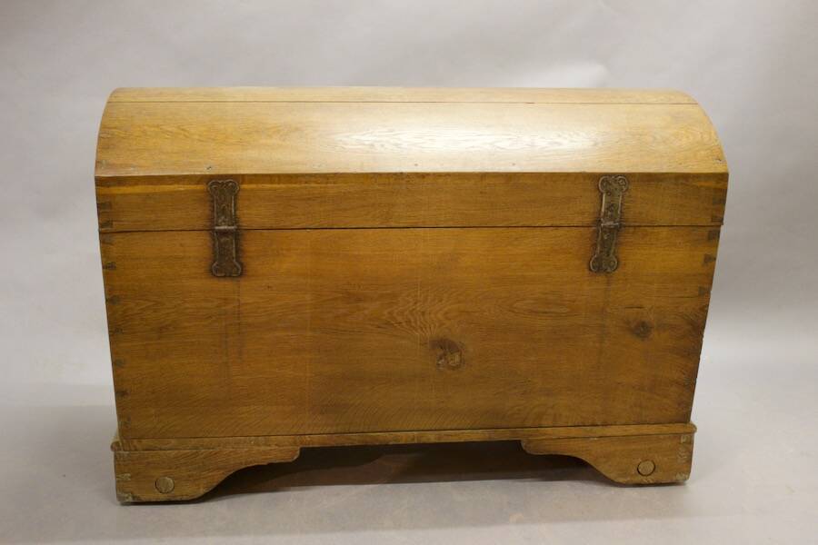19th Century Oak Chest with Curved Top, on Wheels