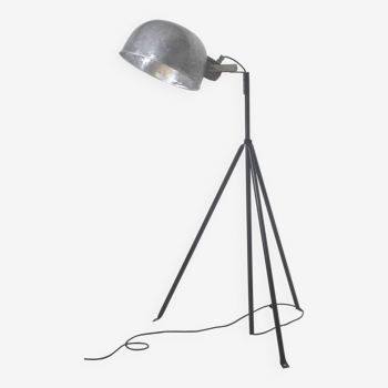Lampe industrielle avec abat-jour orientable en aluminium