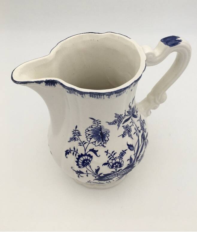 Old earthenware jug from Sarreguemines, Lancaster model