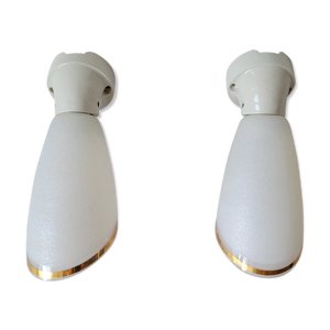 Duo d'appliques en porcelaine et