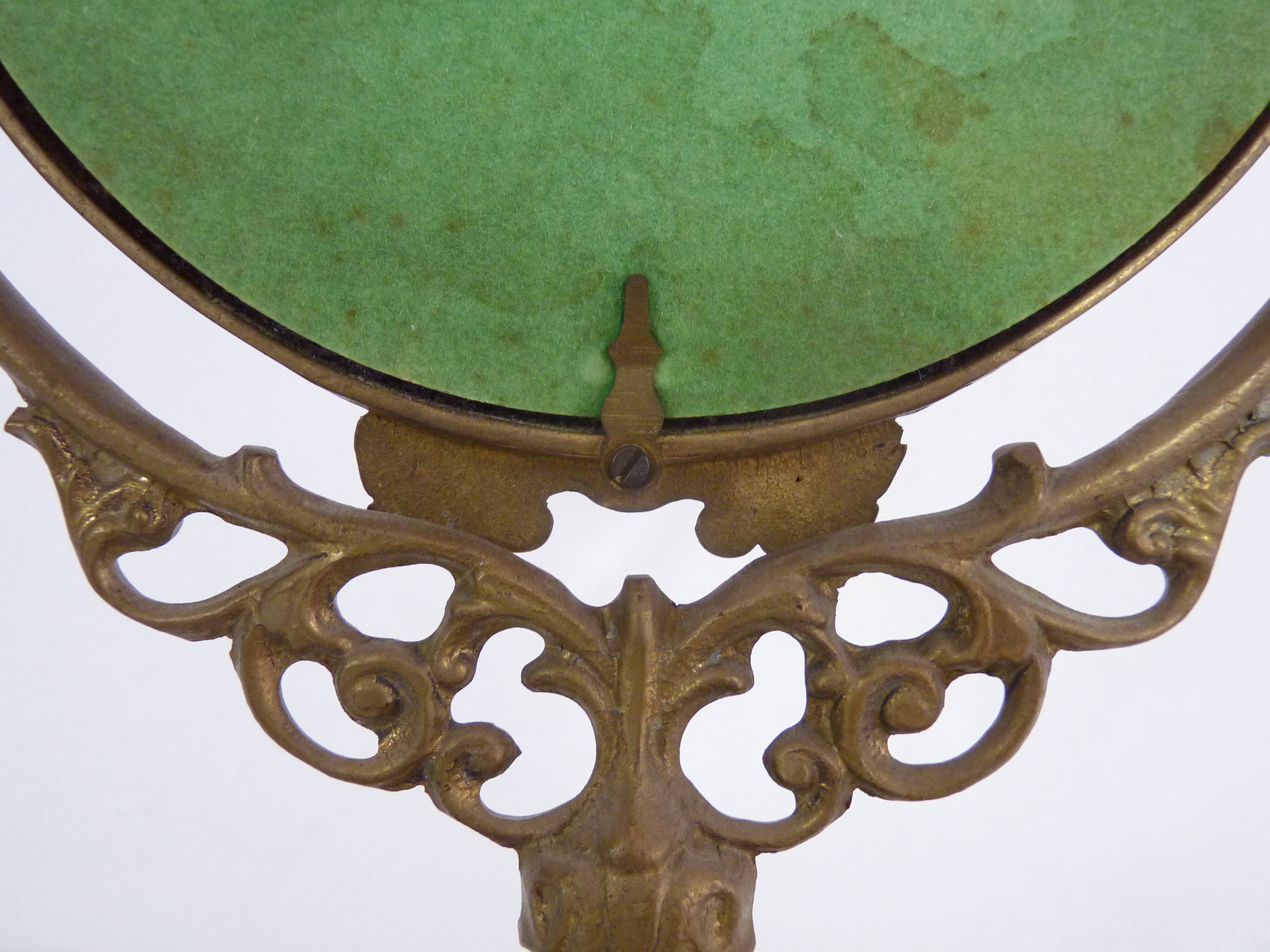 Antique psychedelic table mirror in brass, Louis XV style - 39x29cm