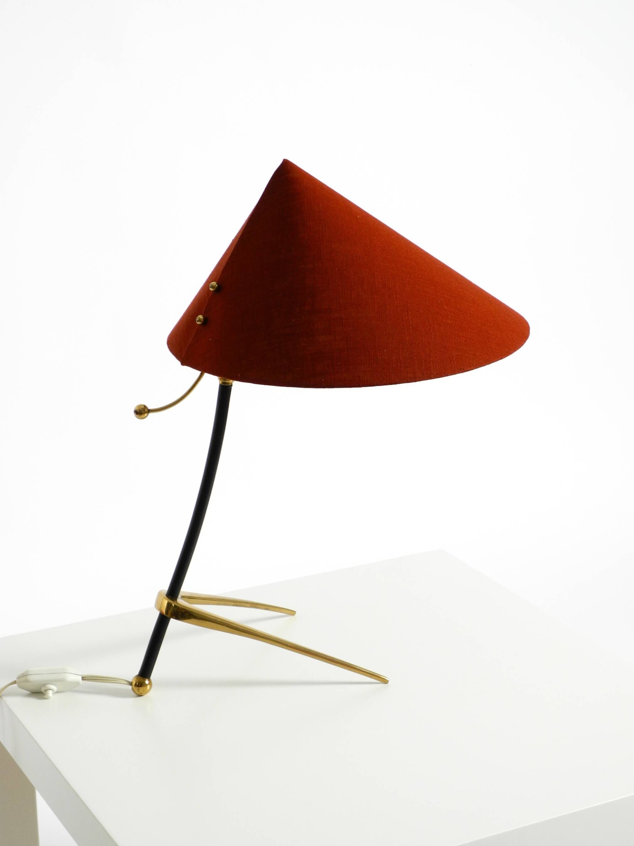 Large Kalmar Mid-Century tripod brass table lamp with a new fabric shade