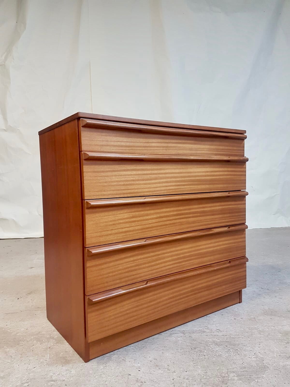 Avalon chest drawers