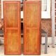 Paire de portes d'armoire ancienne avec miroirs biseautés