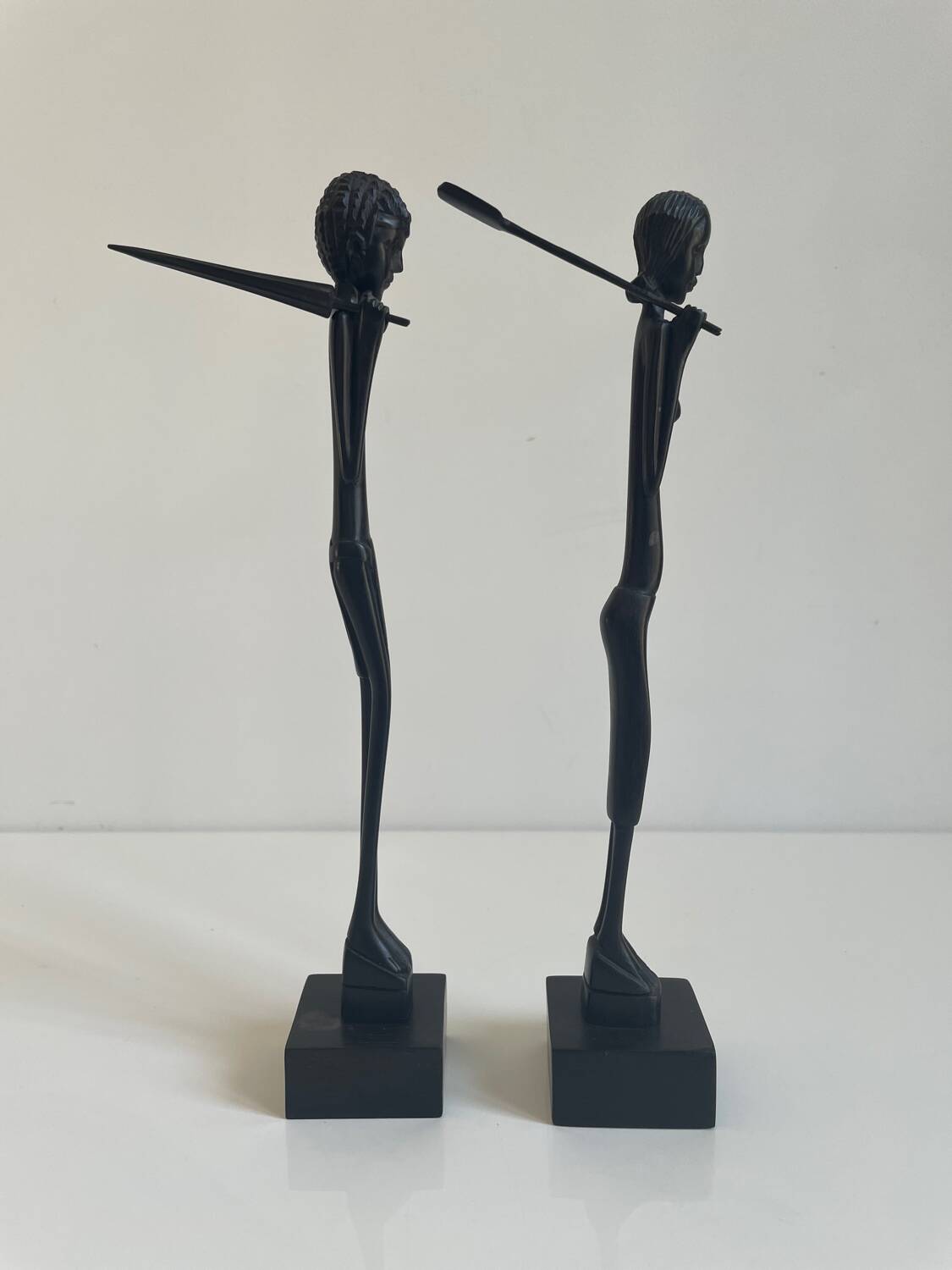 Paire de sculptures africaines en bois