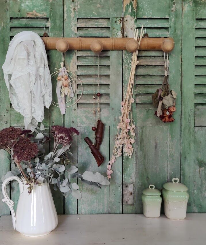 Five-headed light wood hook